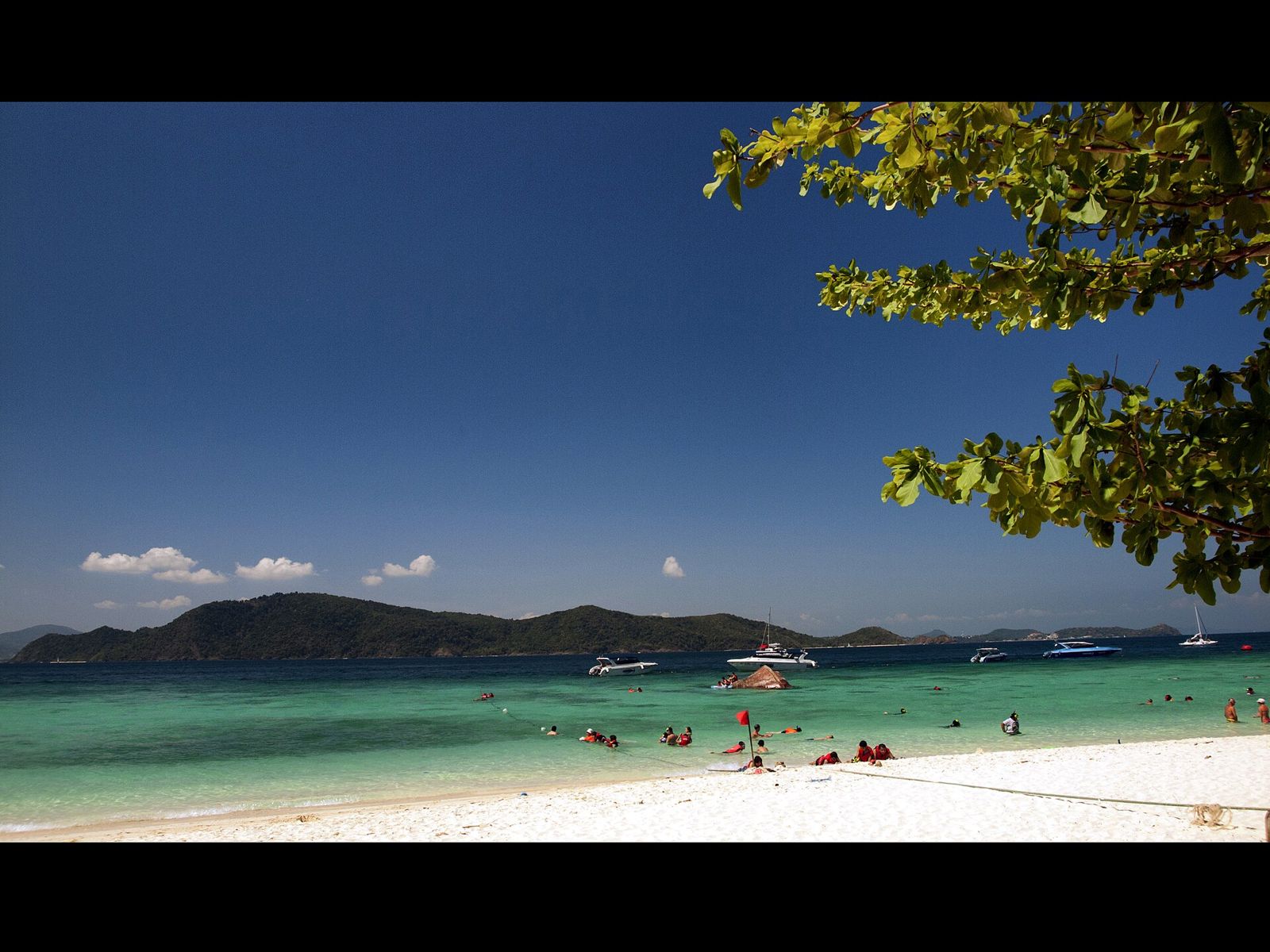 Coral Island (Koh Hae) gallery frame 3
