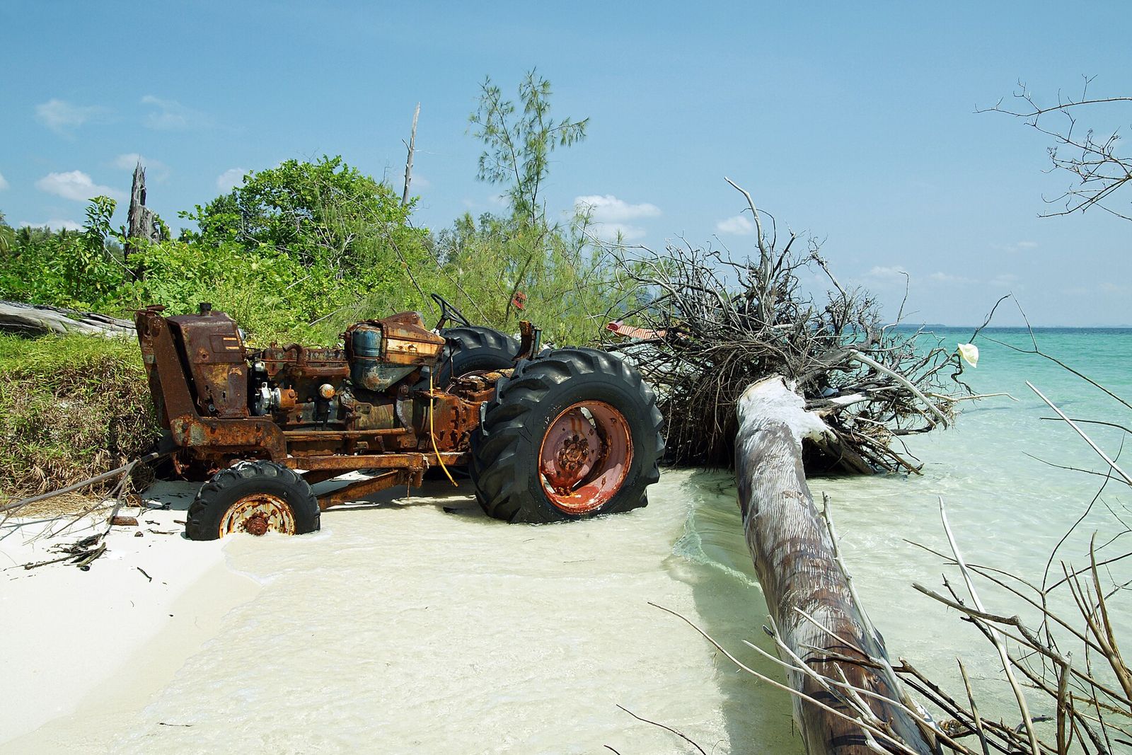 Koh Poda gallery frame 3